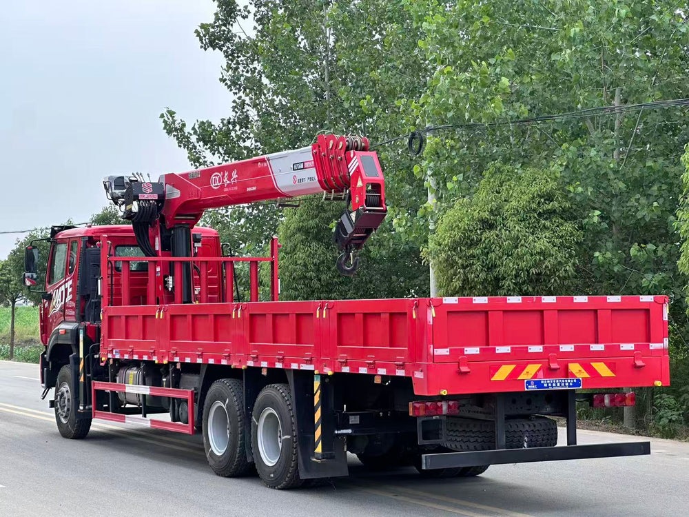 HOWO 14T 5Section Telescopic Boom Crane