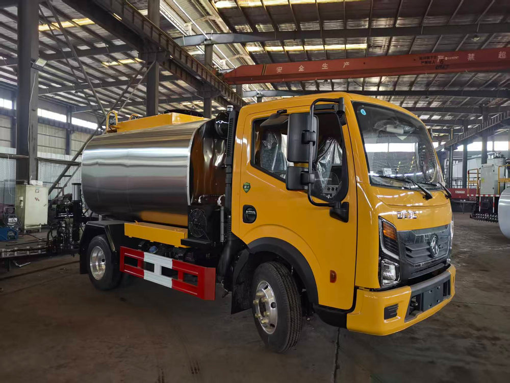 DongFeng 5T Asphalt Distributor Truck
