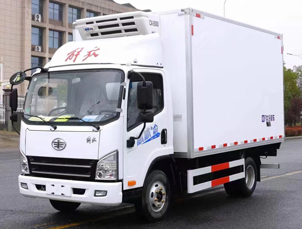 FAW 4×2 Refrigerated Truck – Detailed Configuration