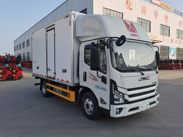 JMC 164HP Refrigerated Truck