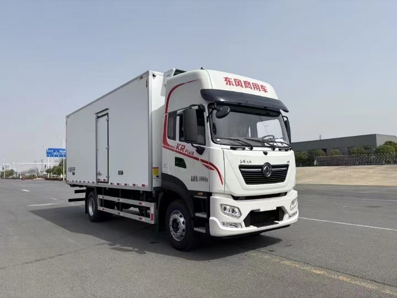 DongFeng 330HP 6.8m Refrigerated Truck