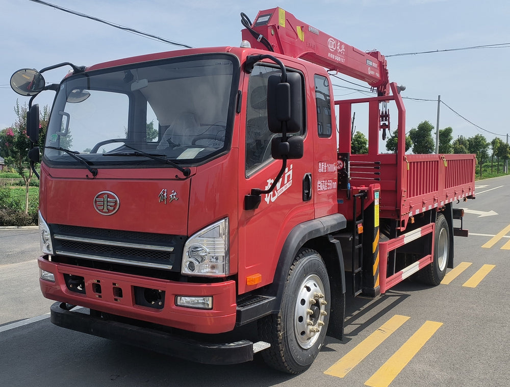 FAW 180HP  5-7T Telescopic Boom Crane For Sale