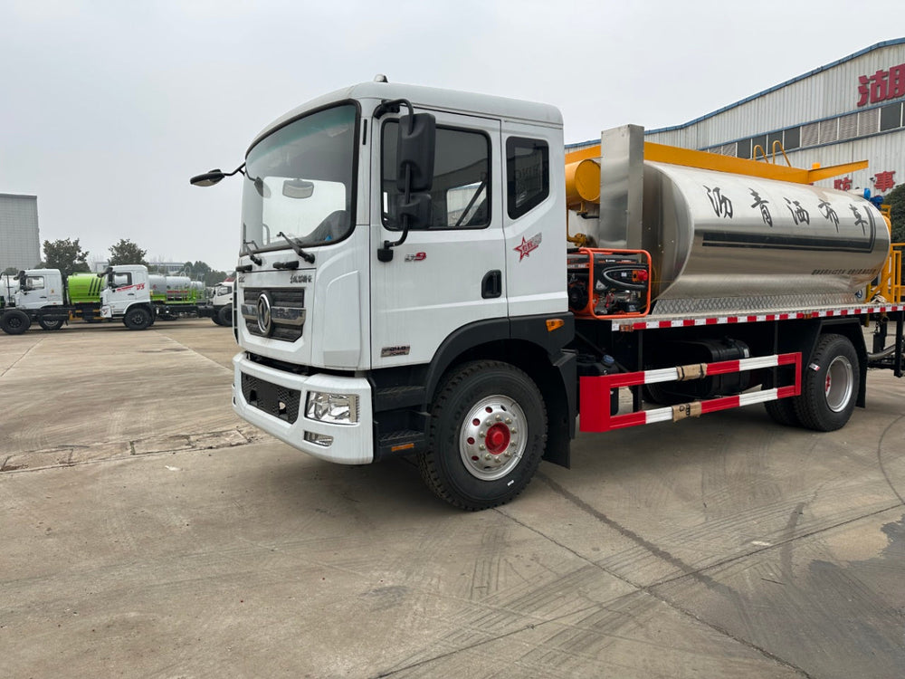 DongFeng 9.5m³ 195HP Asphalt Distributor Truck