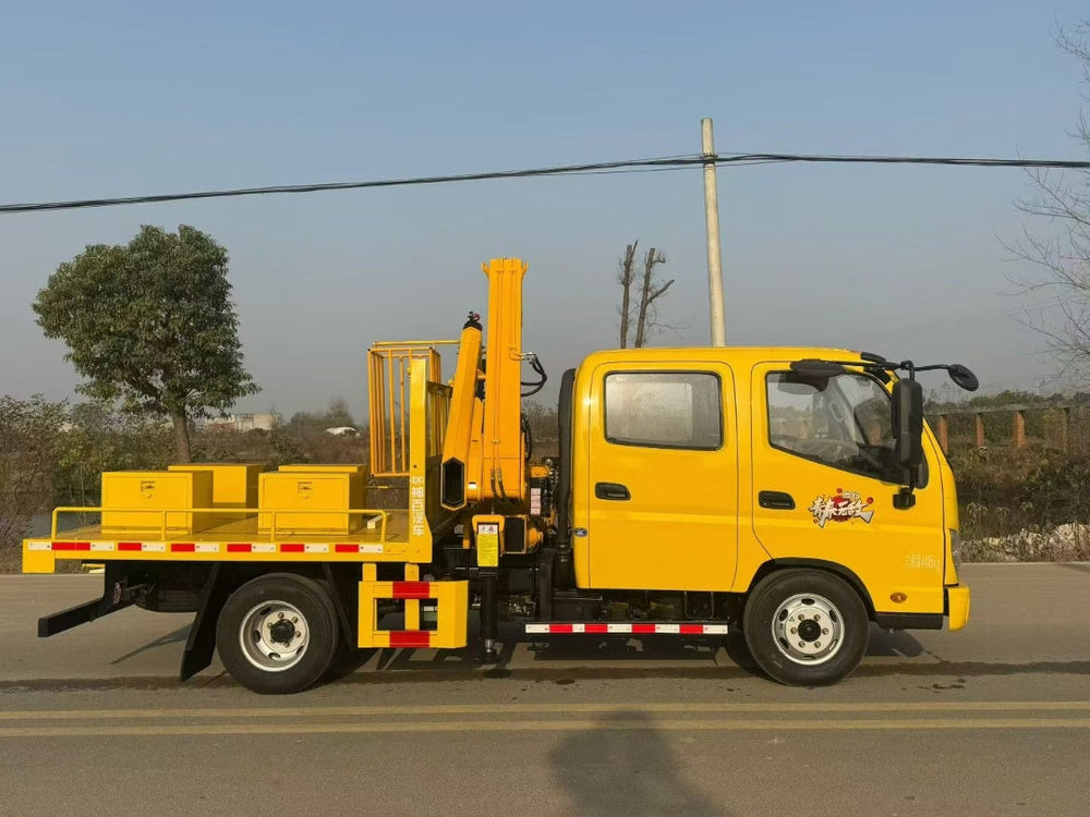 FOTON 4×2 Knuckle Boom Crane