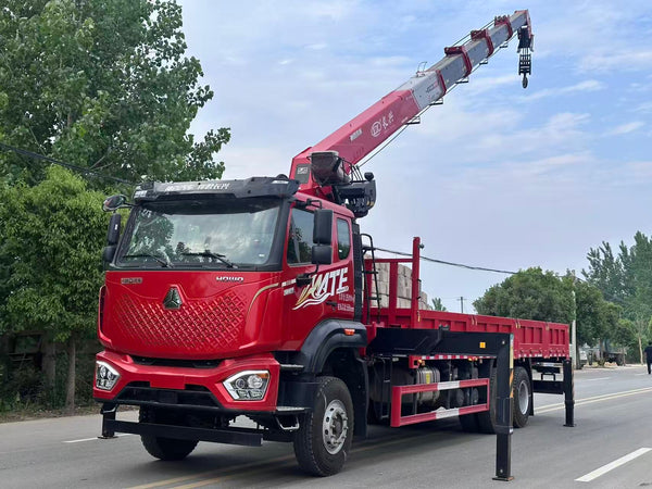 HOWO 14T 5Section Telescopic Boom Crane