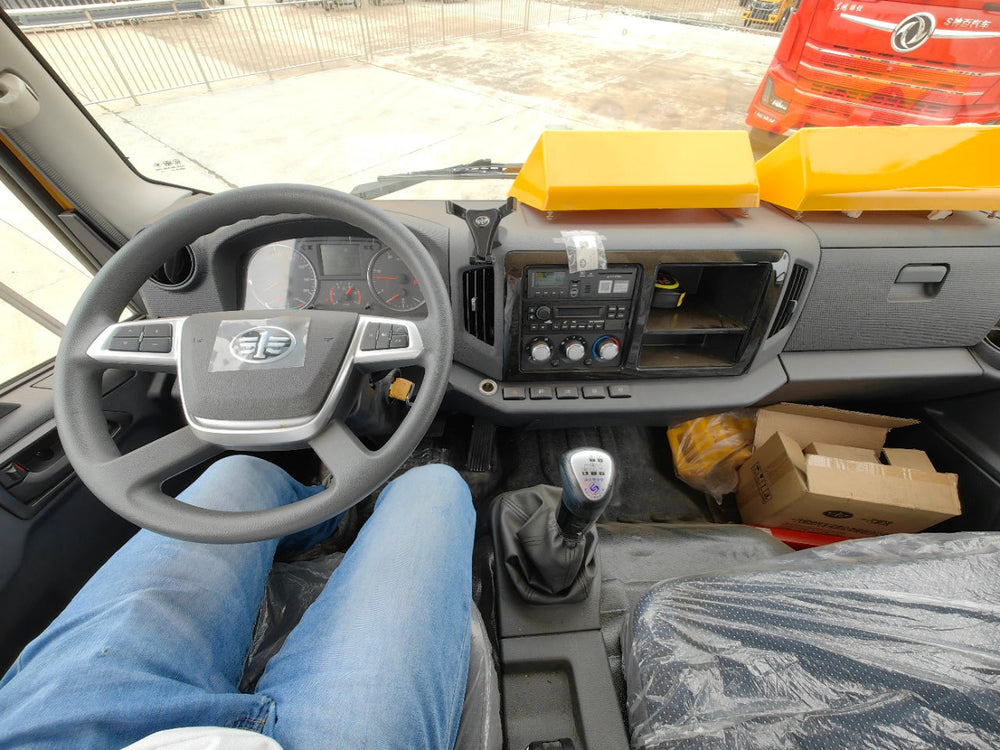 FAW 6T 1+2 Wrecker Truck For Sale