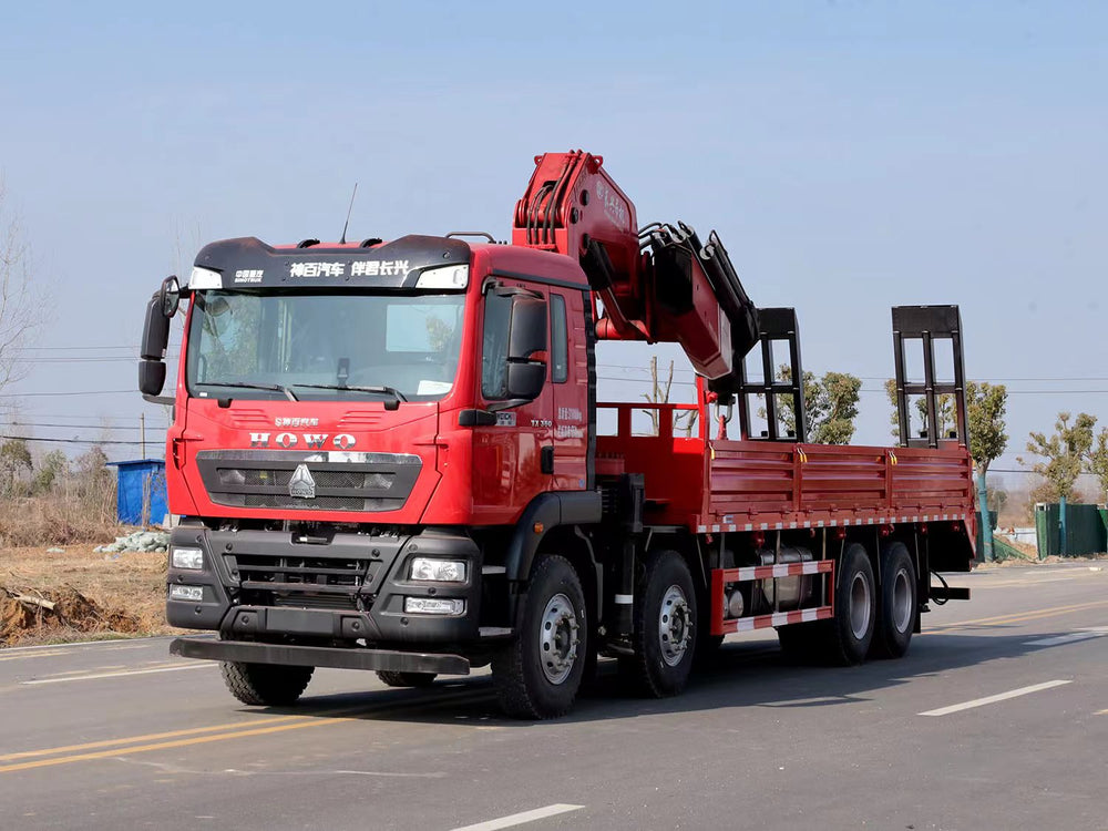 HOWO 8×4 25T Knuckle Boom Crane