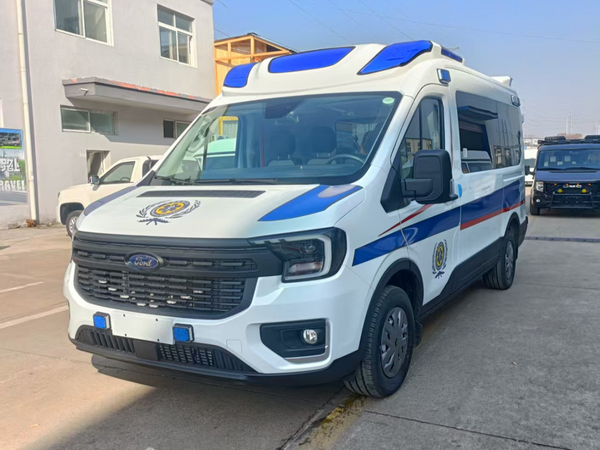 Ford V363 Mid-wheelbase Mid-roof Monitor Ambulance For Sale