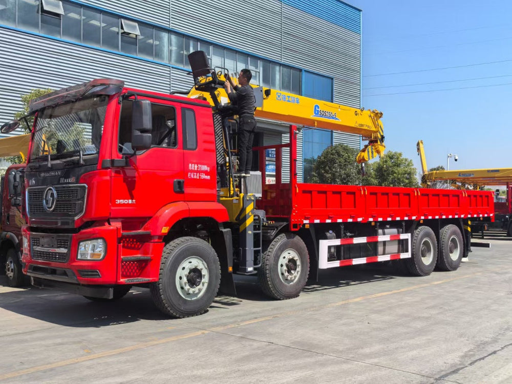 SHACMAN 8×4 Telescopic Boom Crane For Sale