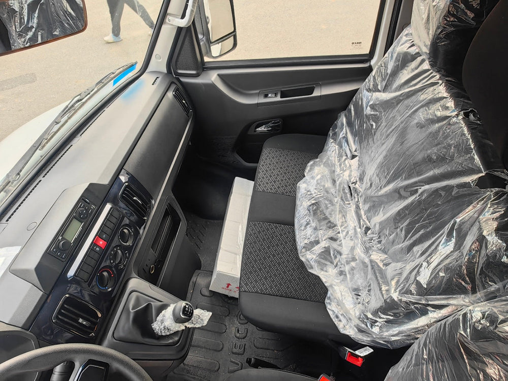 IVECO Long-base High Top Refrigerated Truck（New Model）