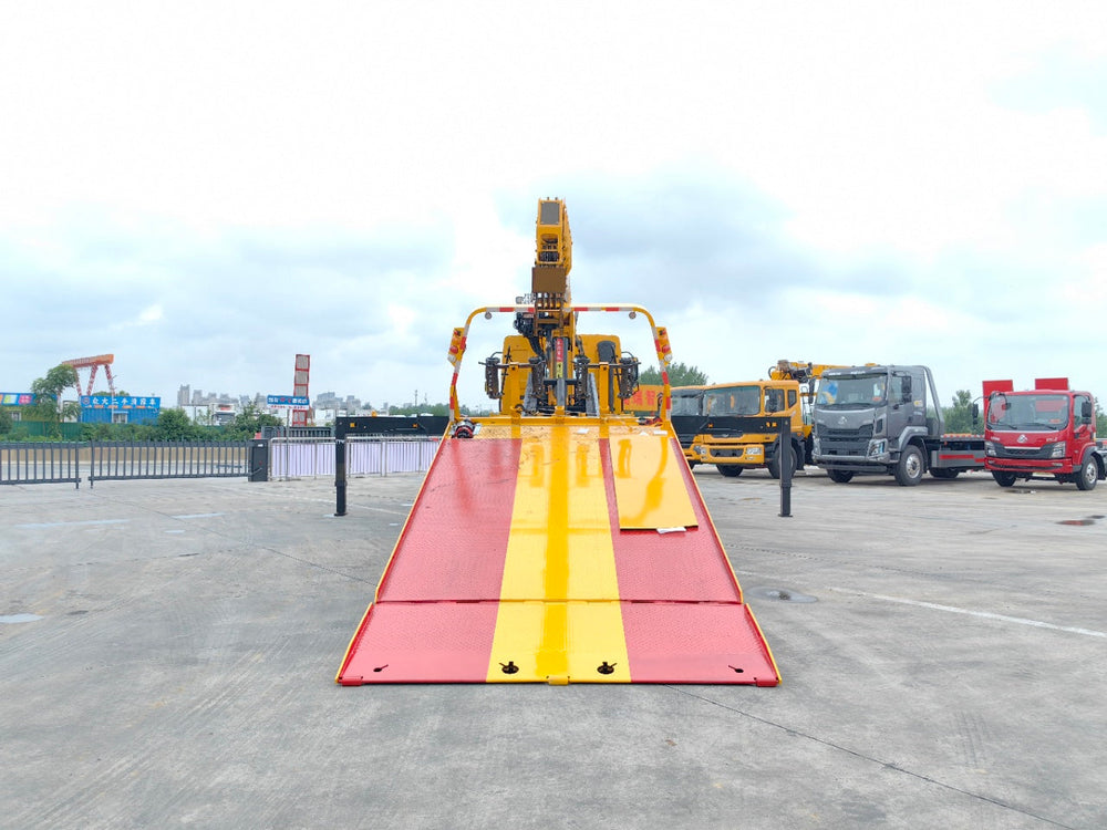 DongFeng 8T Wrecker Truck