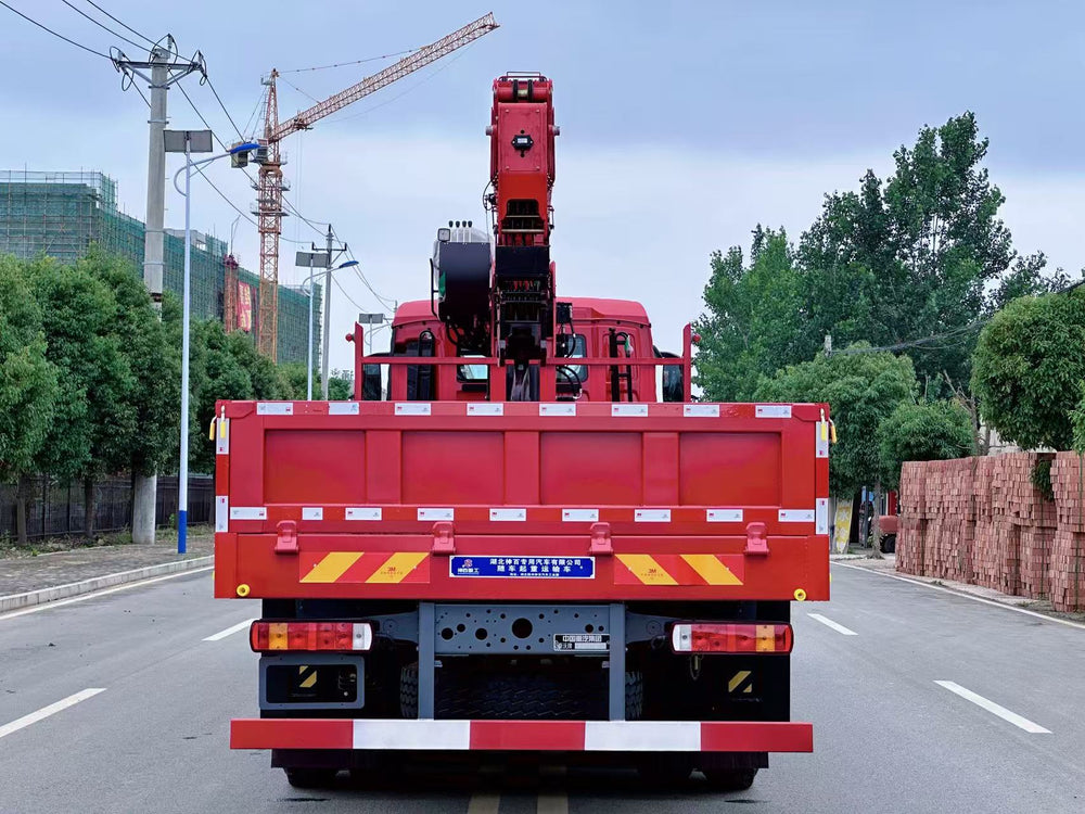 HOWO 8×4 Palfinger16T Telescopic Boom Crane
