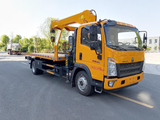 HOWO 5-Ton Flatbed Wrecker Truck with Crane