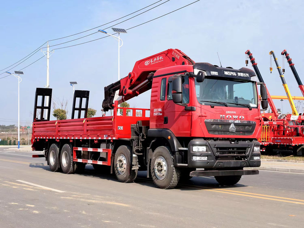 HOWO 8×4 25T Knuckle Boom Crane