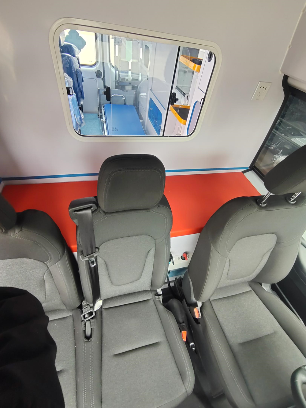 High-spec JMC Shunda Diesel Ambulance