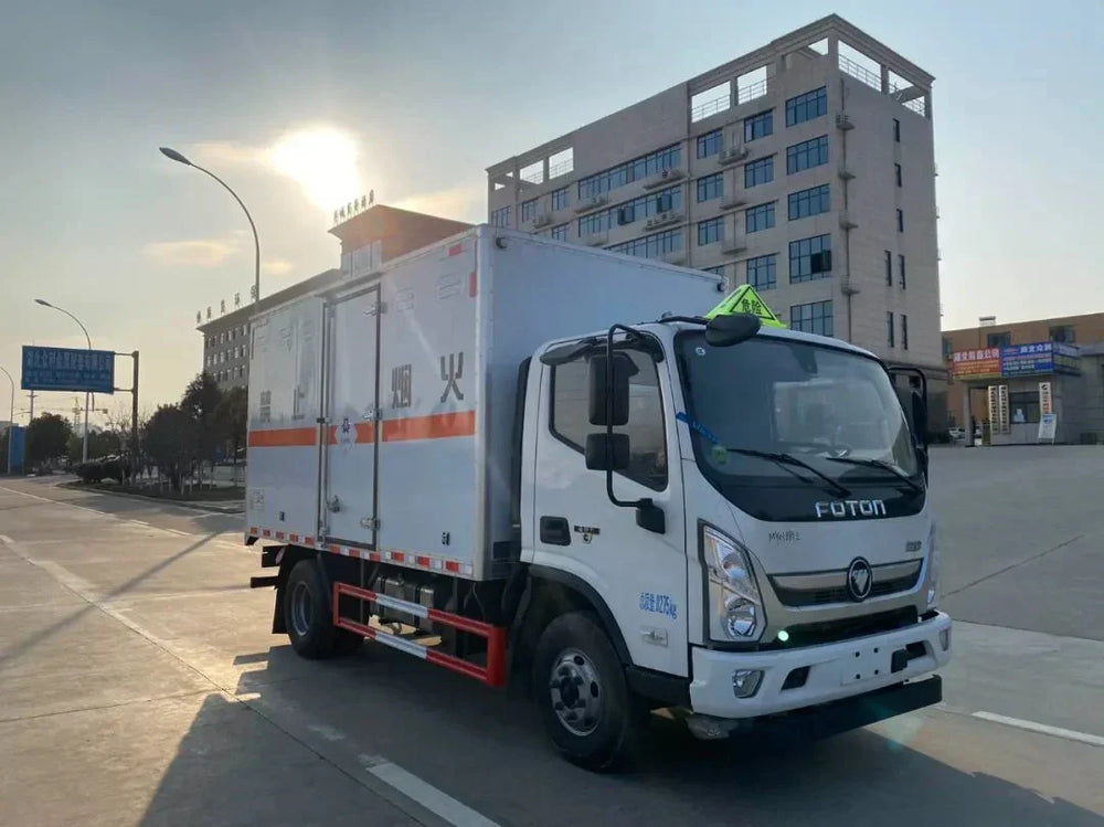 Foton Olin blasting equipment transport vehicle